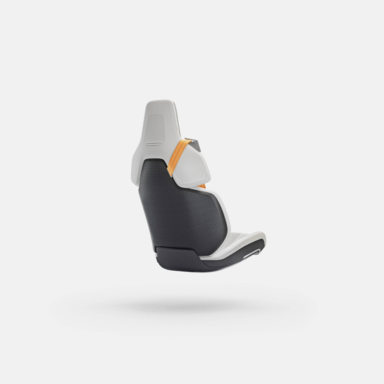 Bcomp天然亚麻纤维复合材料的座椅背板.jpg
