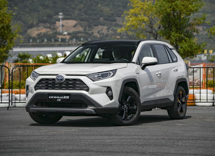 丰田RAV4荣放购车优惠6000元 店内有现车